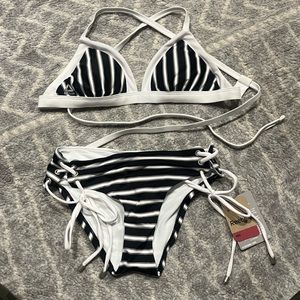 Reebok Bikini- Size small